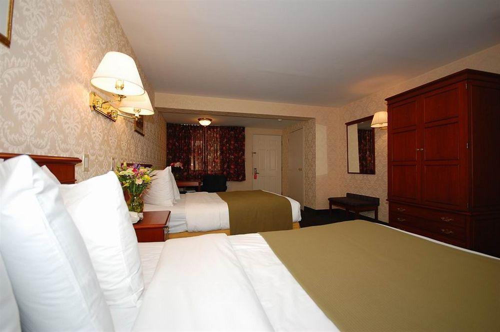 Days Inn By Wyndham Woodbury Long Island Exterior foto